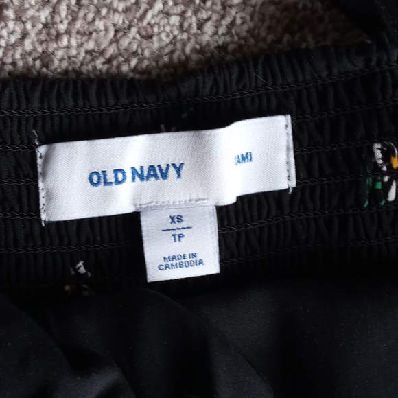 Old navy floral dress - Picture 3 of 3